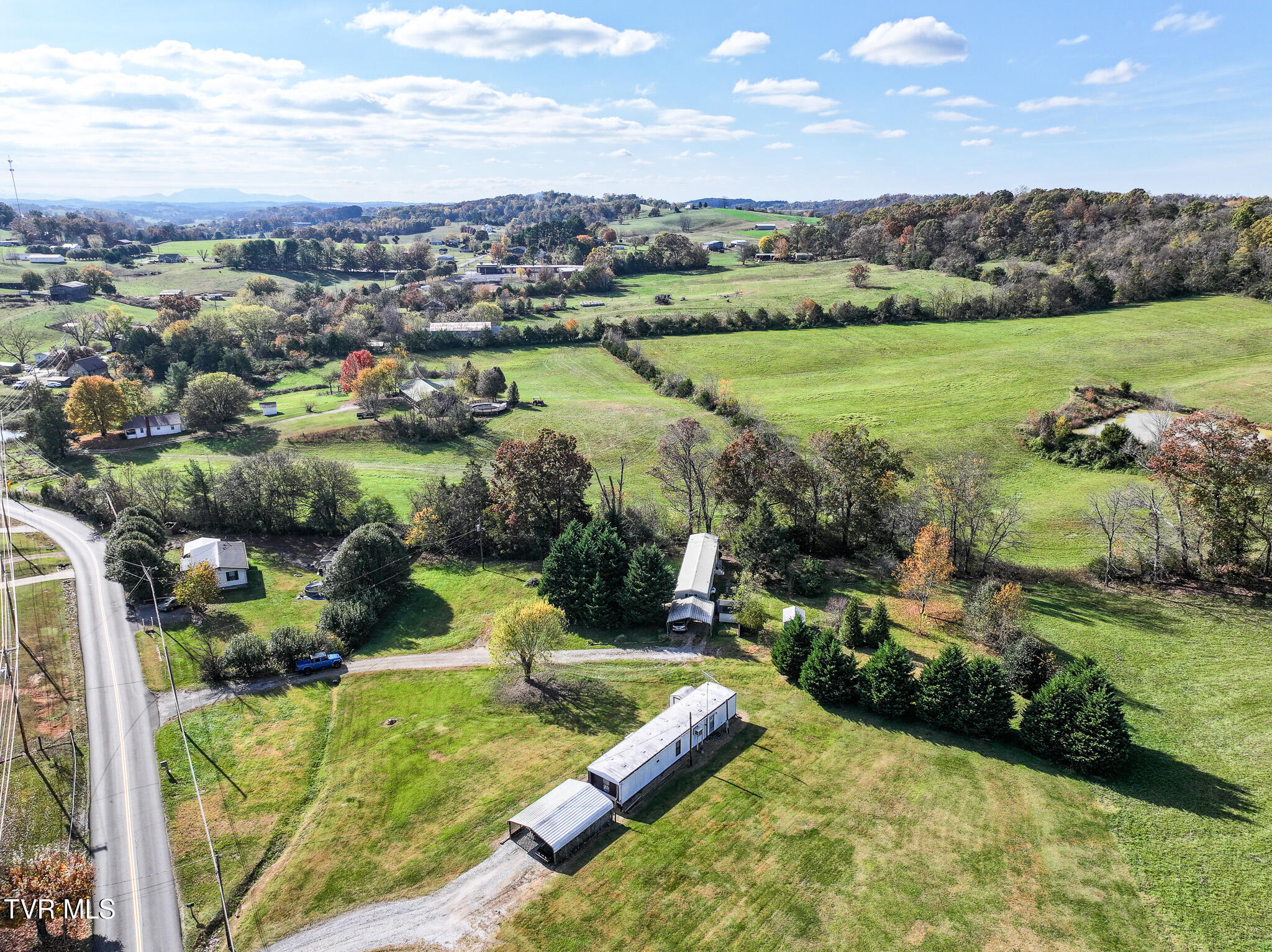 354 Debusk Road Greeneville, TN 37743 - Photo 34 of 49 DJI_20241103055628_0005_D