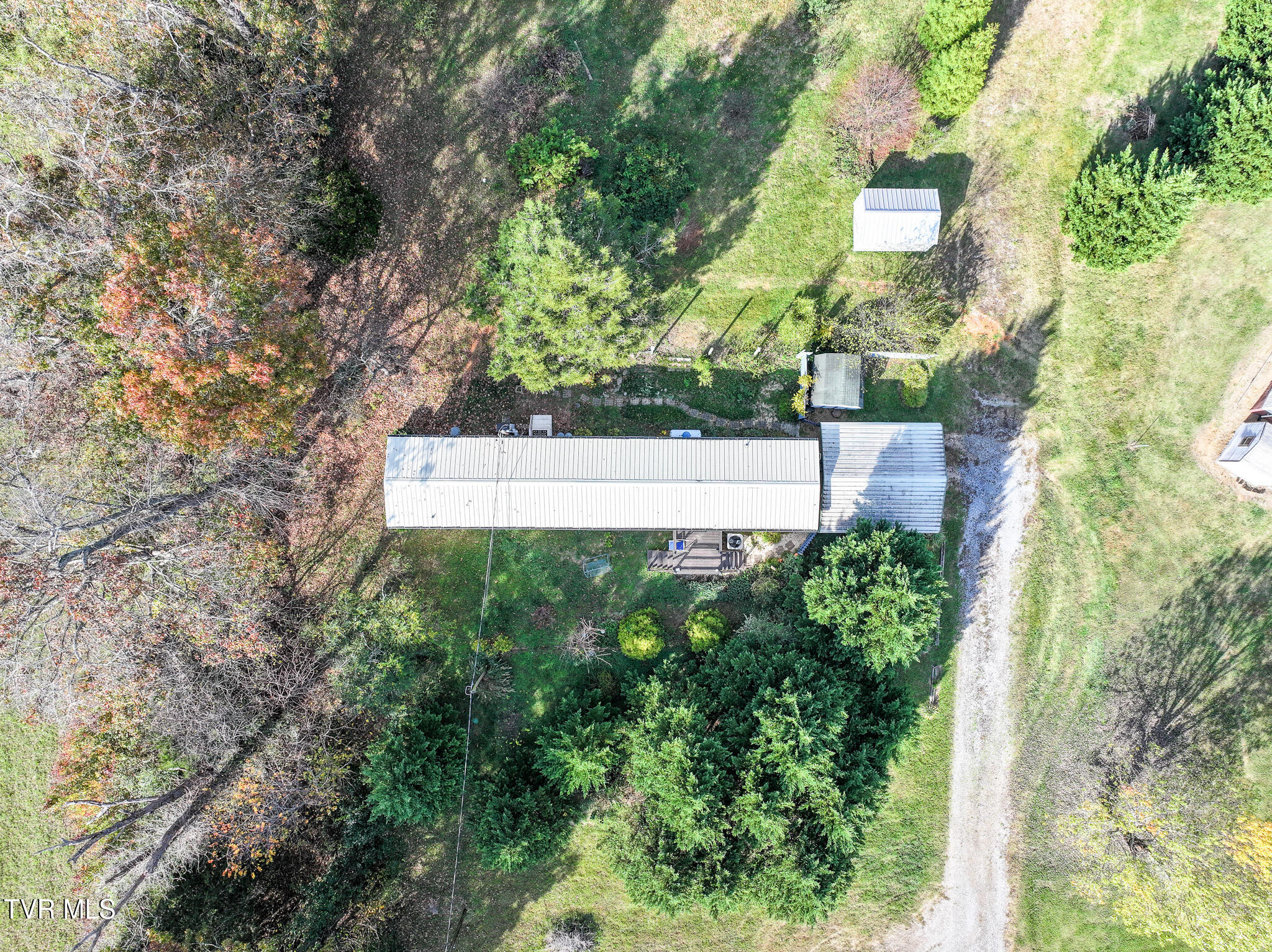 354 Debusk Road Greeneville, TN 37743 - Photo 44 of 49 DJI_20241103060146_0030_D