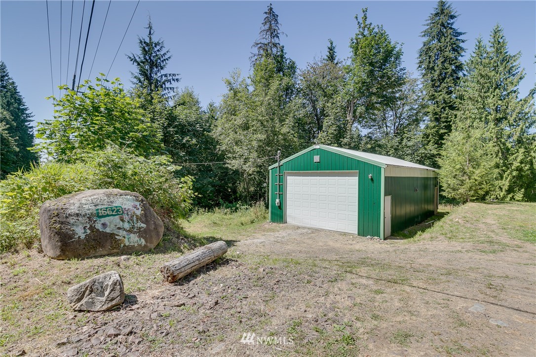 16623 Three Lakes Road Snohomish, WA 98290 - Photo 26 of 36 a view of a garage
