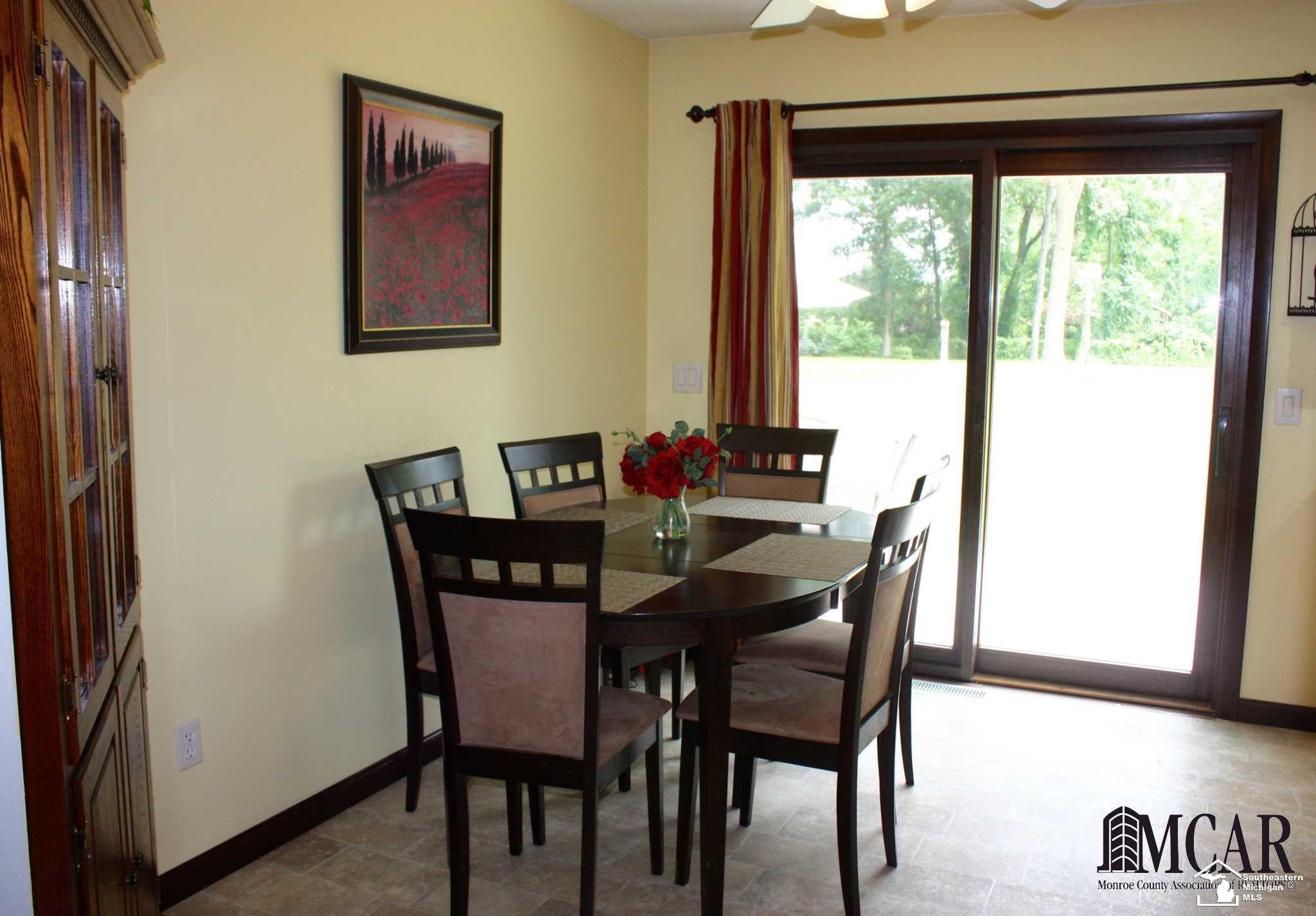 5626 Samaria Road Ottawa Lake, MI 49267 - Photo 11 of 40 Eat-in Kitchen