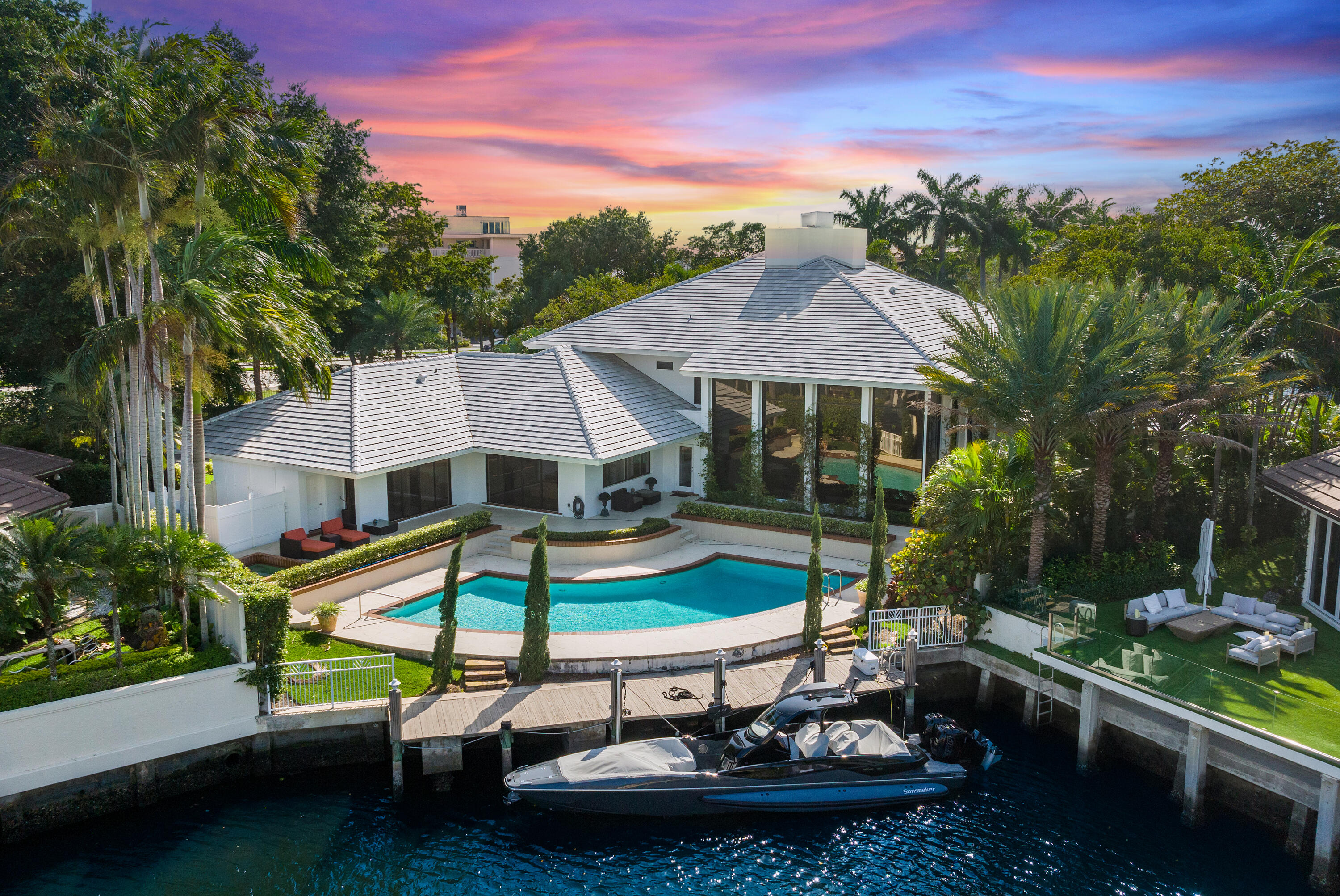 707 Northeast 40th Road Boca Raton, FL 33431 - Photo 1 of 51 707 Oriole Circle