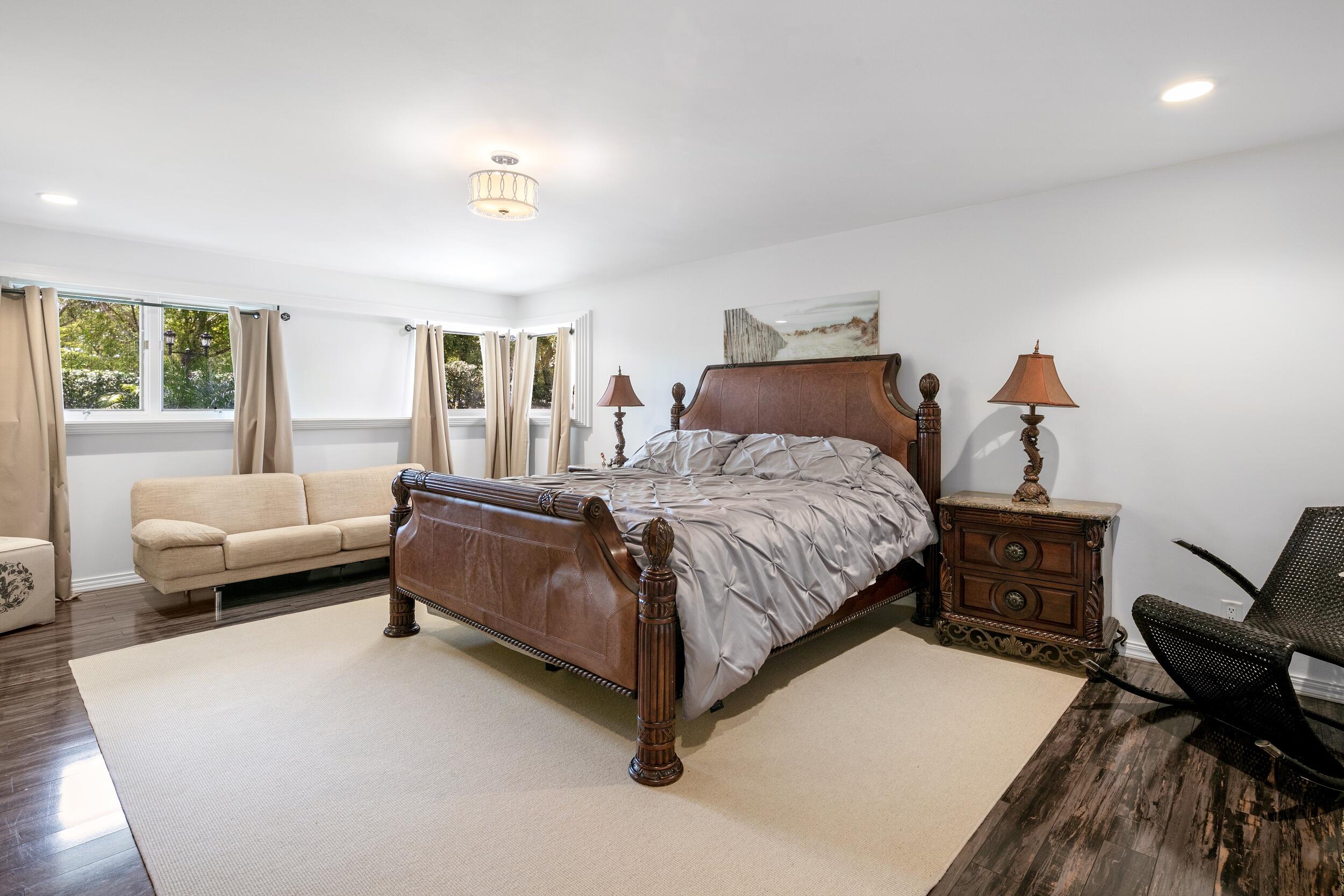 707 Northeast 40th Road Boca Raton, FL 33431 - Photo 23 of 51 Guest Bed 1