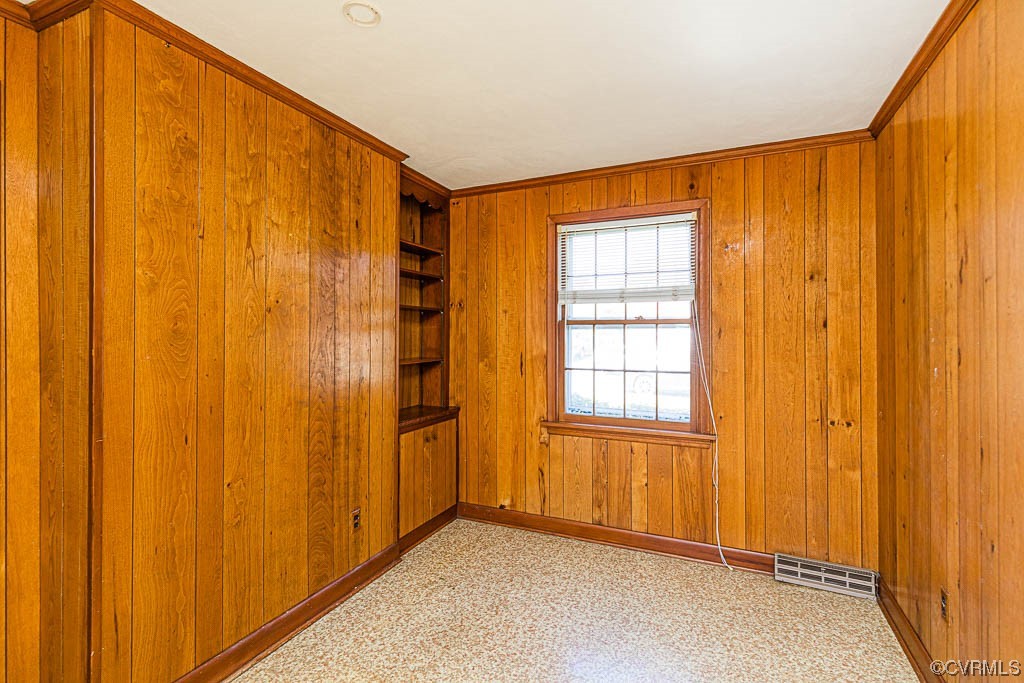 2317 New Berne Road Henrico, VA 23228 - Photo 20 of 37 a view of an empty room with a window