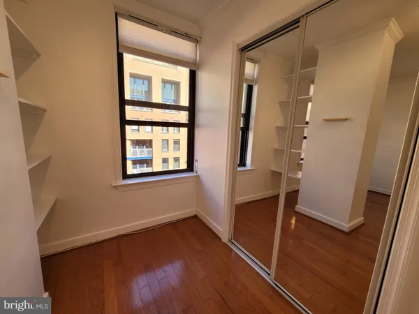 $2,200 | 616 E Street Northwest, Unit 1007, Washington, DC 20004