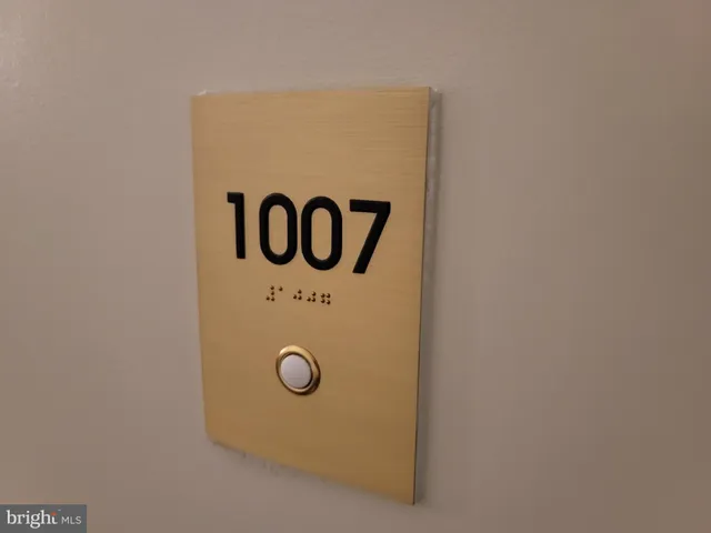 $2,200 | 616 E Street Northwest, Unit 1007, Washington, DC 20004