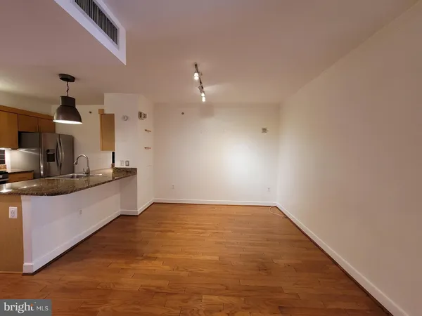 $2,200 | 616 E Street Northwest, Unit 1007, Washington, DC 20004