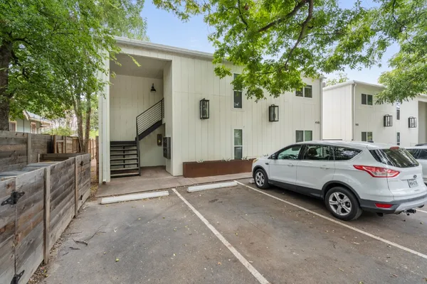$750 | 4105 Speedway, Unit 105, Austin, TX 78751