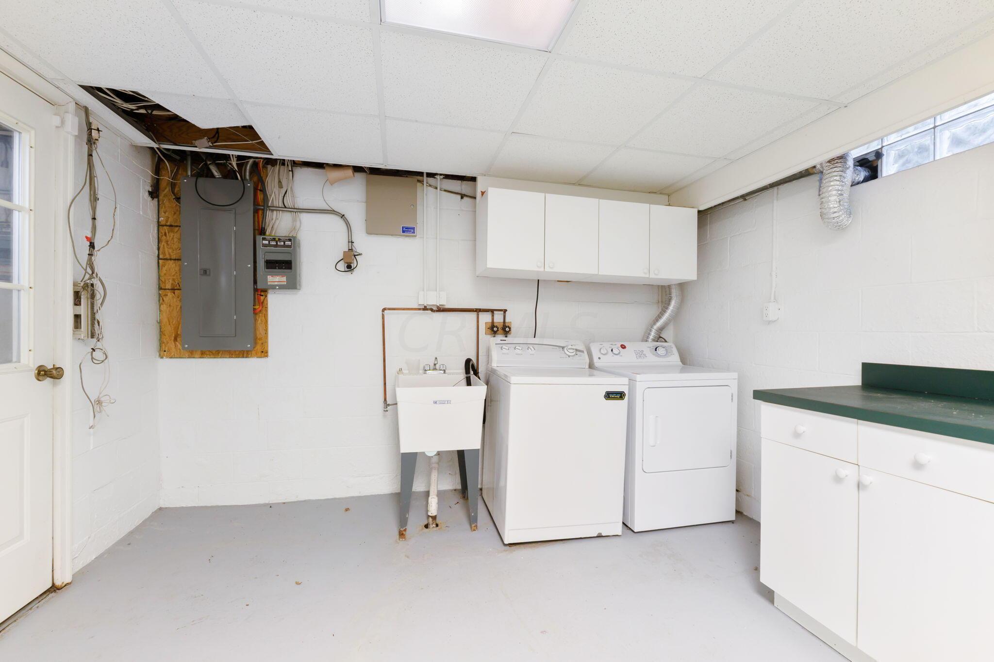 1633 Merrick Road Columbus, OH 43212 - Photo 48 of 49 1633 Merrick Rd (Interior)-64