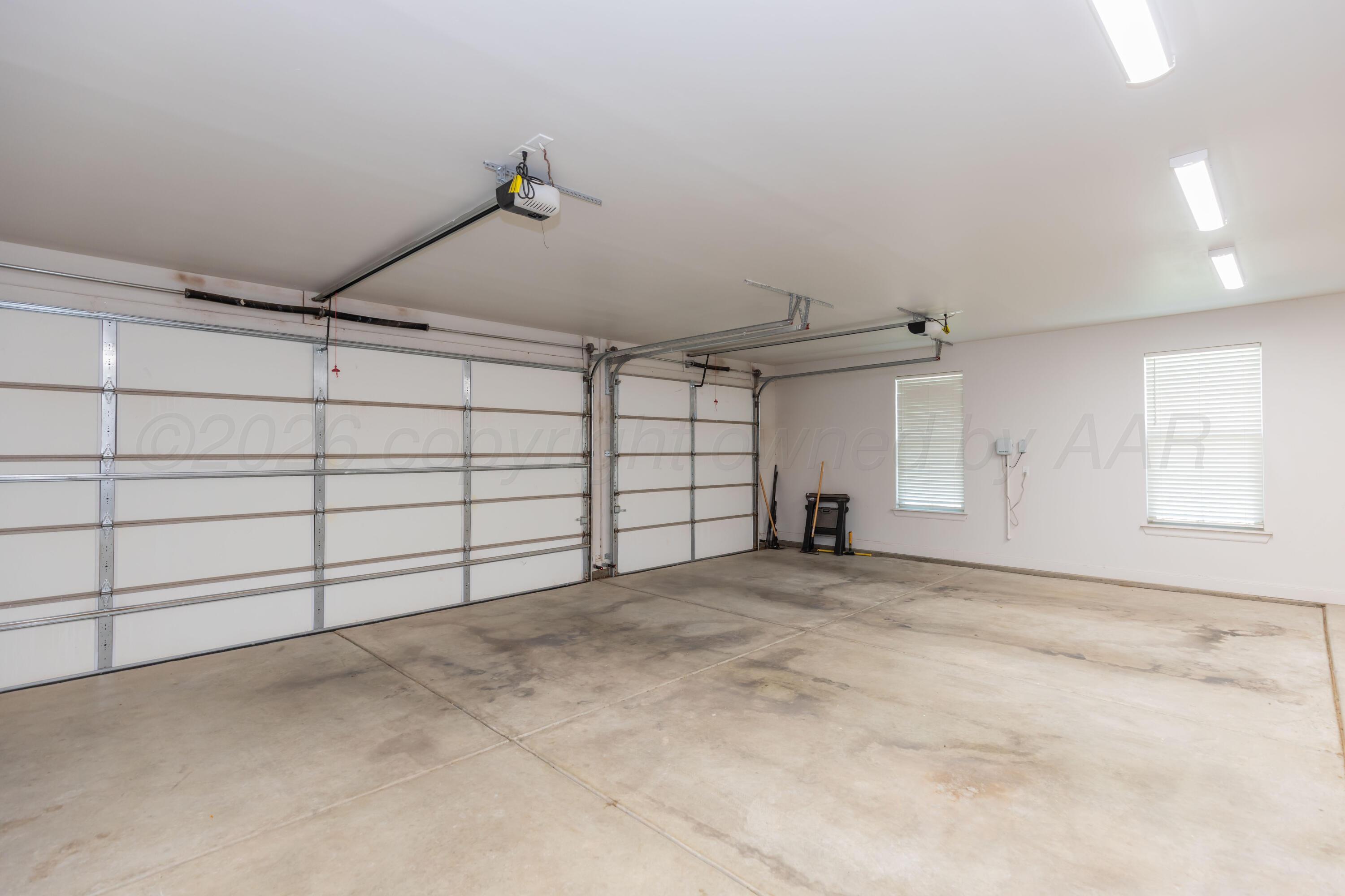 10201 Cactus Flower Road Amarillo, TX 79119 - Photo 37 of 41 GARAGE VIEW 2