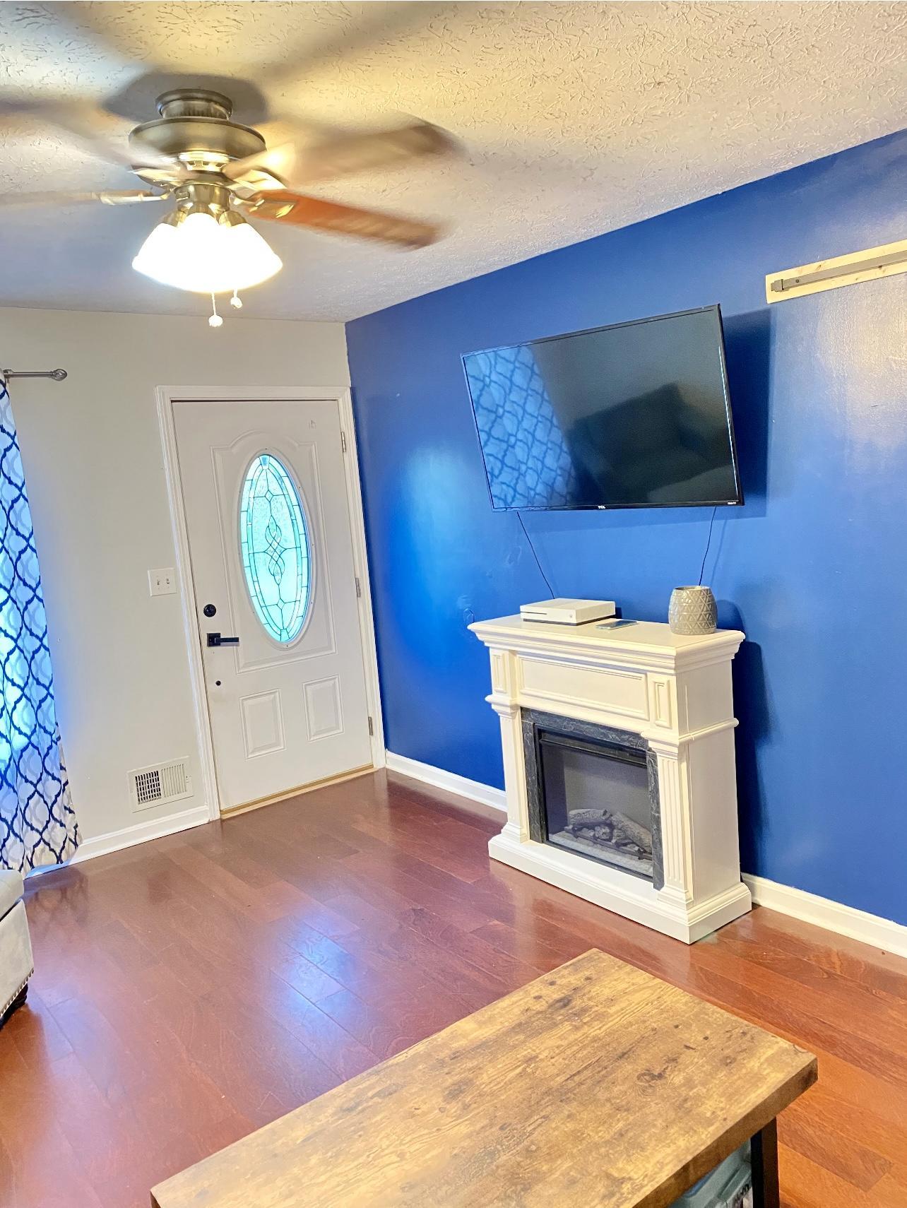 4703 Frel Road Louisville, KY 40272 - Photo 4 of 22 D4AC36B9-2CC5-4E27-973B-9E35877016D8