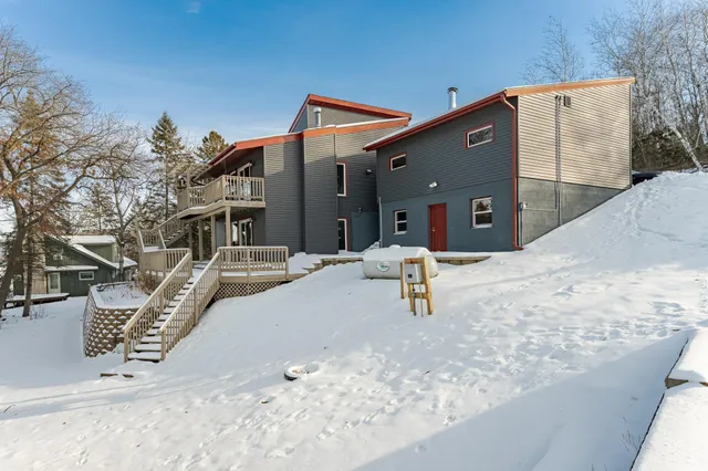 $750,000 | 56381 400th Avenue, Zumbro Falls, MN 55991