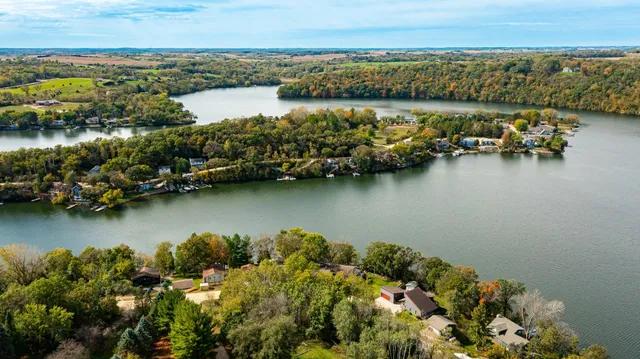 $750,000 | 56381 400th Avenue, Zumbro Falls, MN 55991