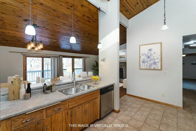 $750,000 | 56381 400th Avenue, Zumbro Falls, MN 55991