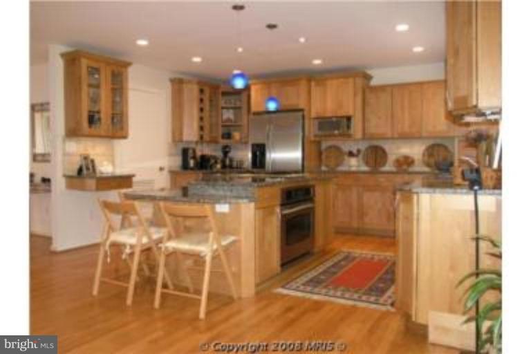 11572 Hemingway Drive Reston, VA 20194 - Photo 12 of 20 Kitchen #3