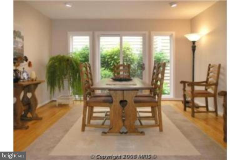 11572 Hemingway Drive Reston, VA 20194 - Photo 17 of 20 Dining Room