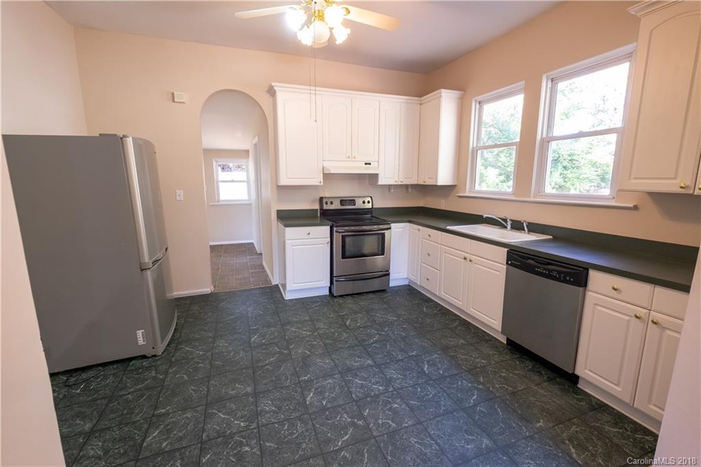104 Parallel Court Northwest Concord, NC 28025 - Photo 4 of 12 Gallery Image 4