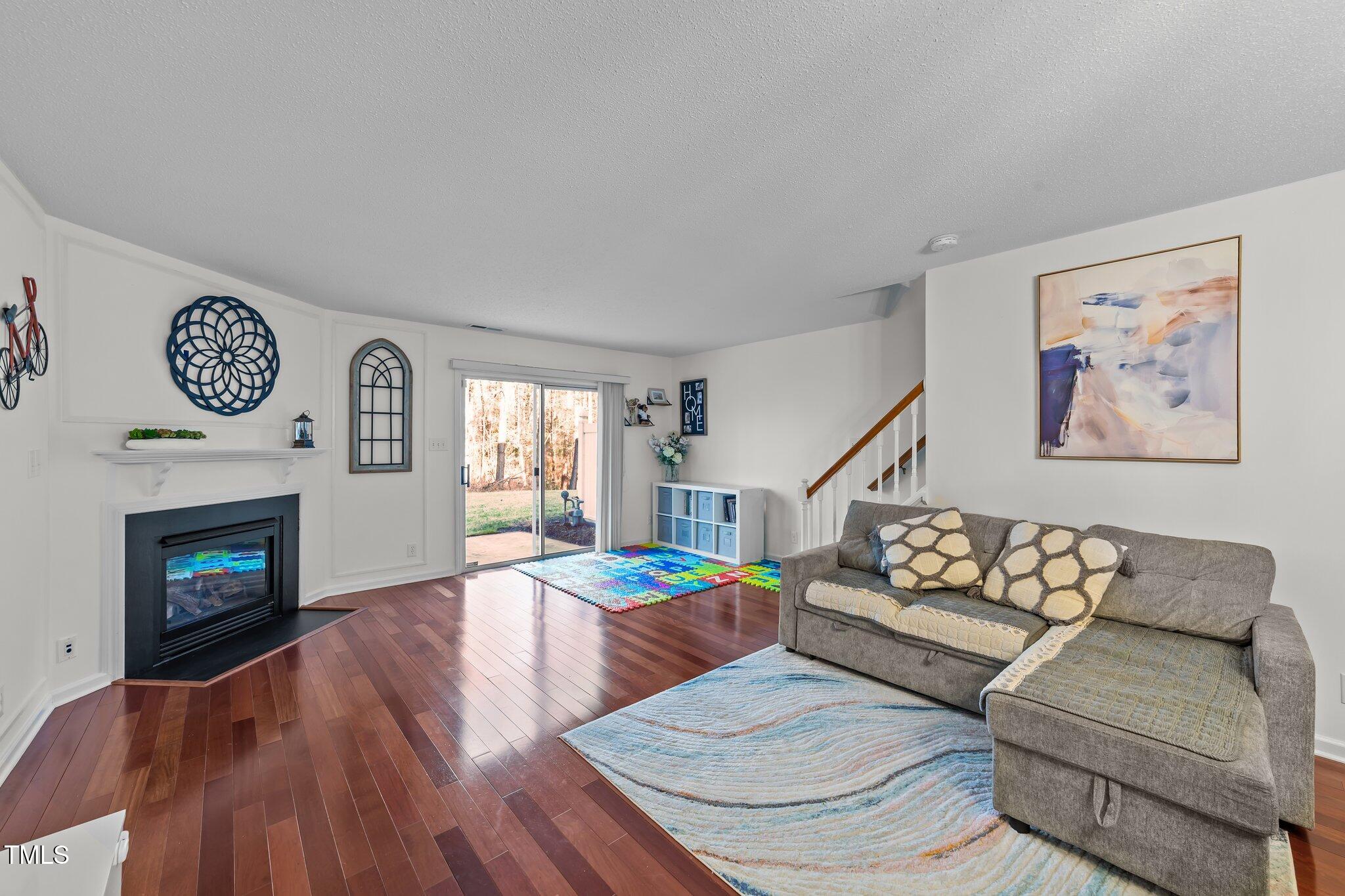 209 Intern Way Durham, NC 27713 - Photo 17 of 54 32-web-or-mls-VB4A9640