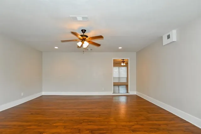 $2,195 | 12112 Eunice Street, Farmers Branch, TX 75234