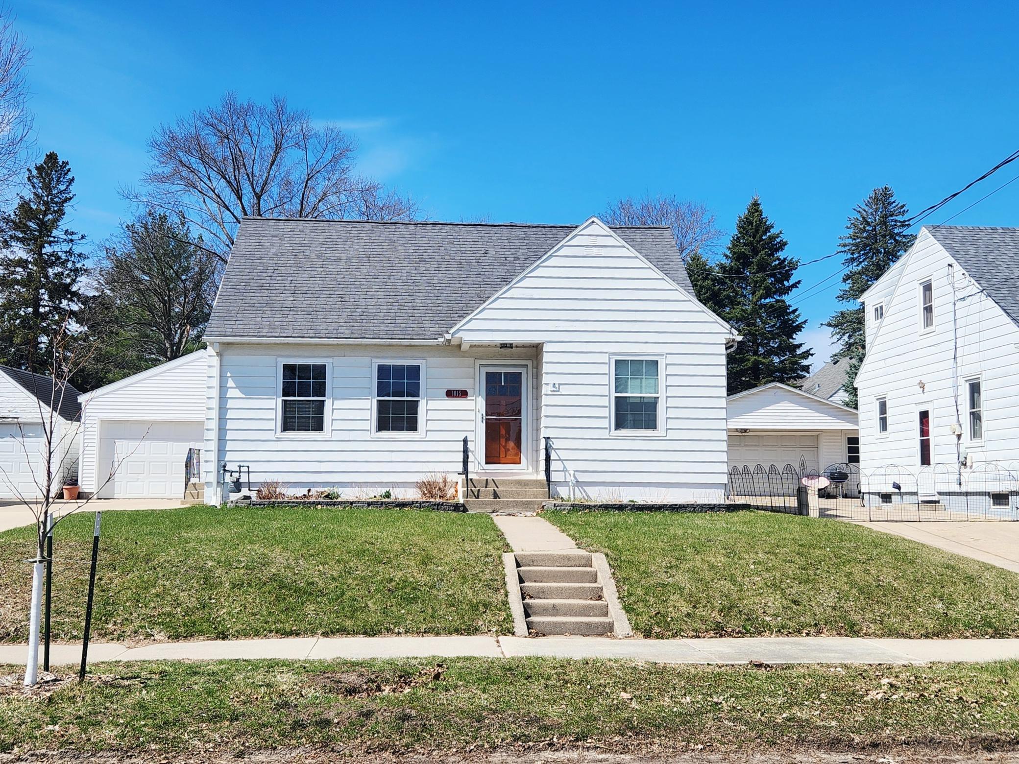 1015 8th Avenue Northwest Rochester, MN 55901 - Photo 19 of 28