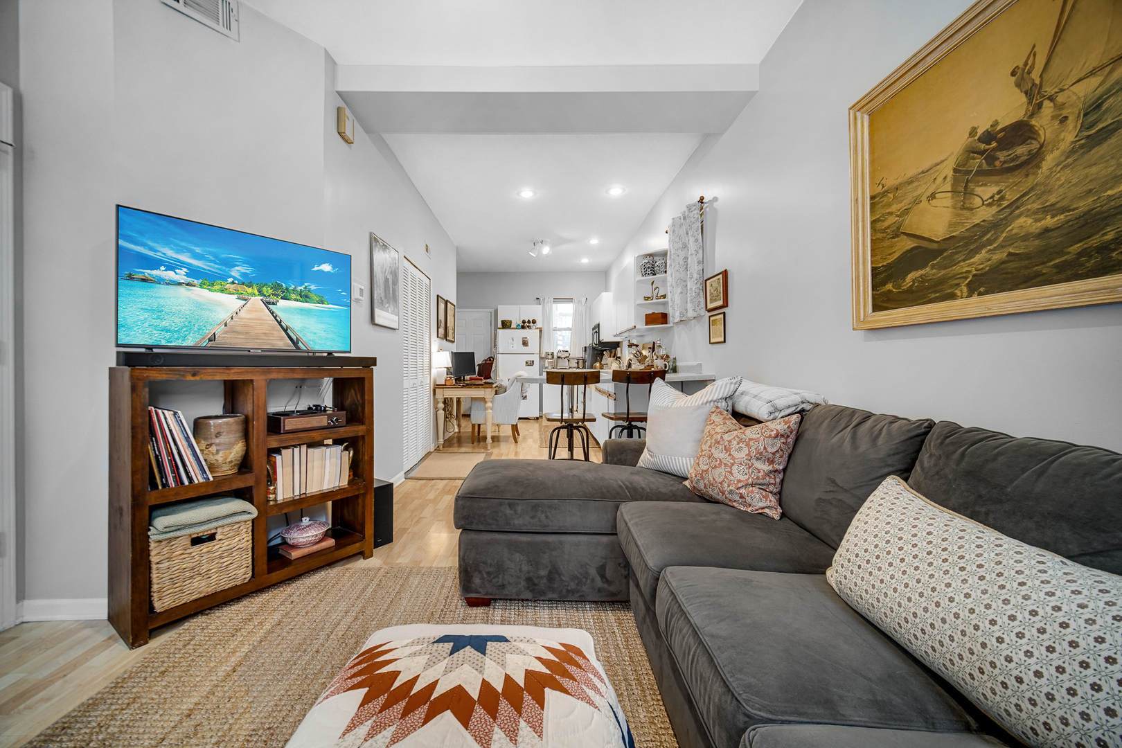 2255 North Janssen Avenue, Unit 1 Chicago, IL 60614 - Photo 10 of 11