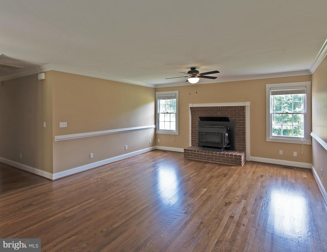 10099 Rixeyville Road Culpeper, VA 22701 - Photo 4 of 24 Huge Great Room Refinished Hardwood Floors