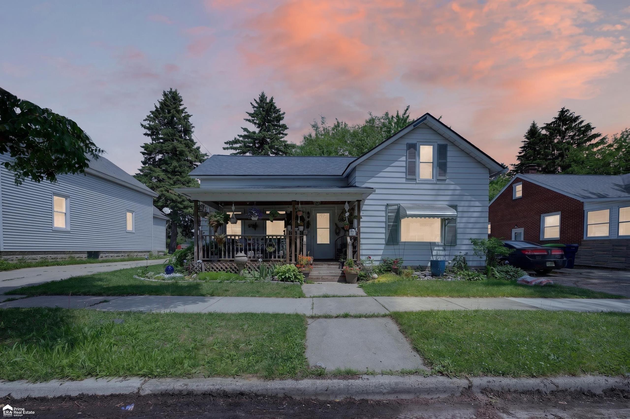 1409 Stanton Street Bay City, MI 48708 - Photo 2 of 34