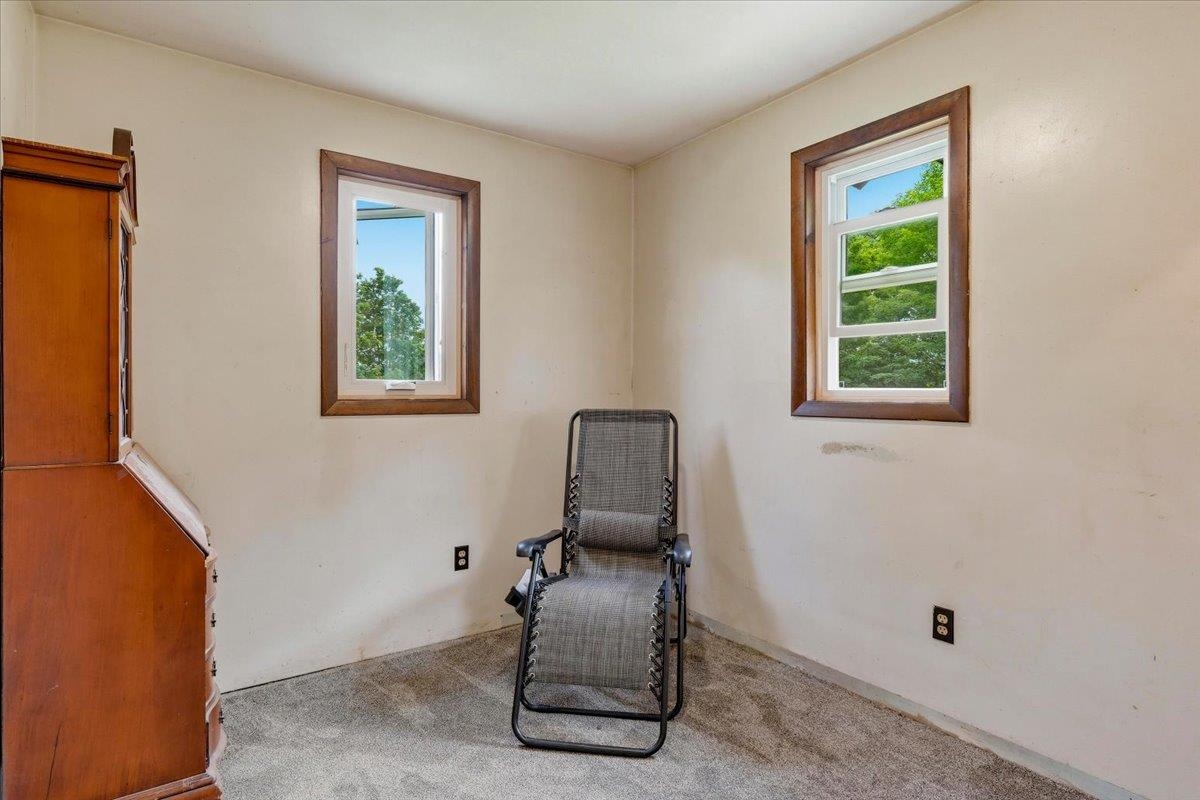 66 Huntley Road Cambridge, VT 05464 - Photo 20 of 37