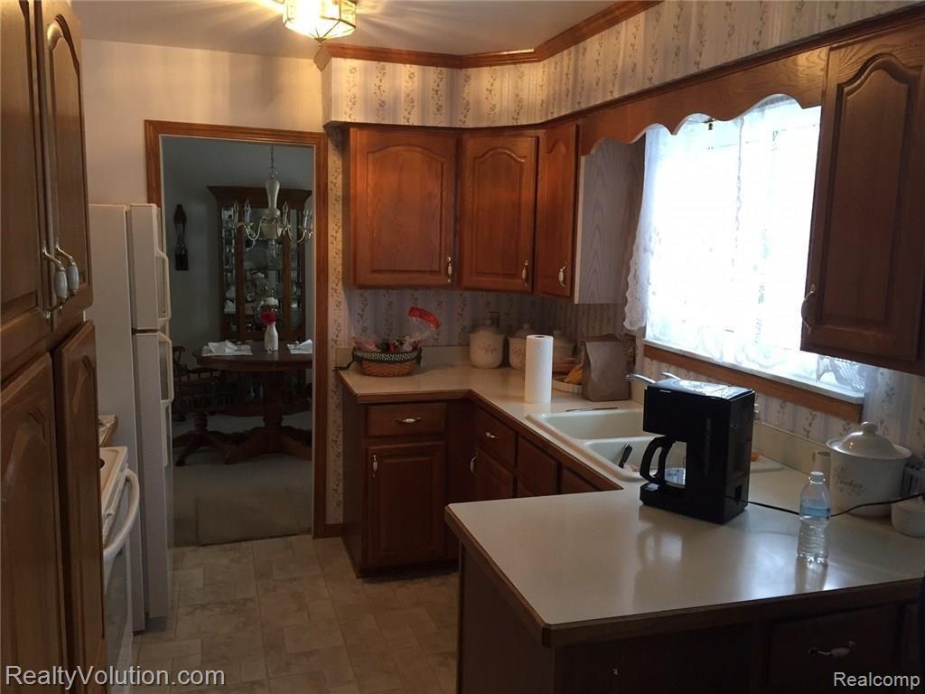1850 Smith Road Lapeer, MI 48446 - Photo 2 of 16