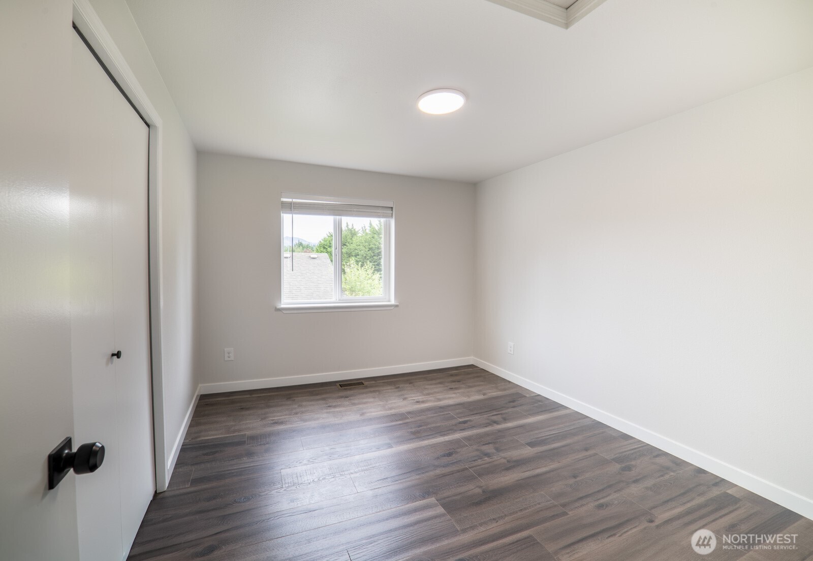520 North Laventure Road Mount Vernon, WA 98273 - Photo 17 of 30
