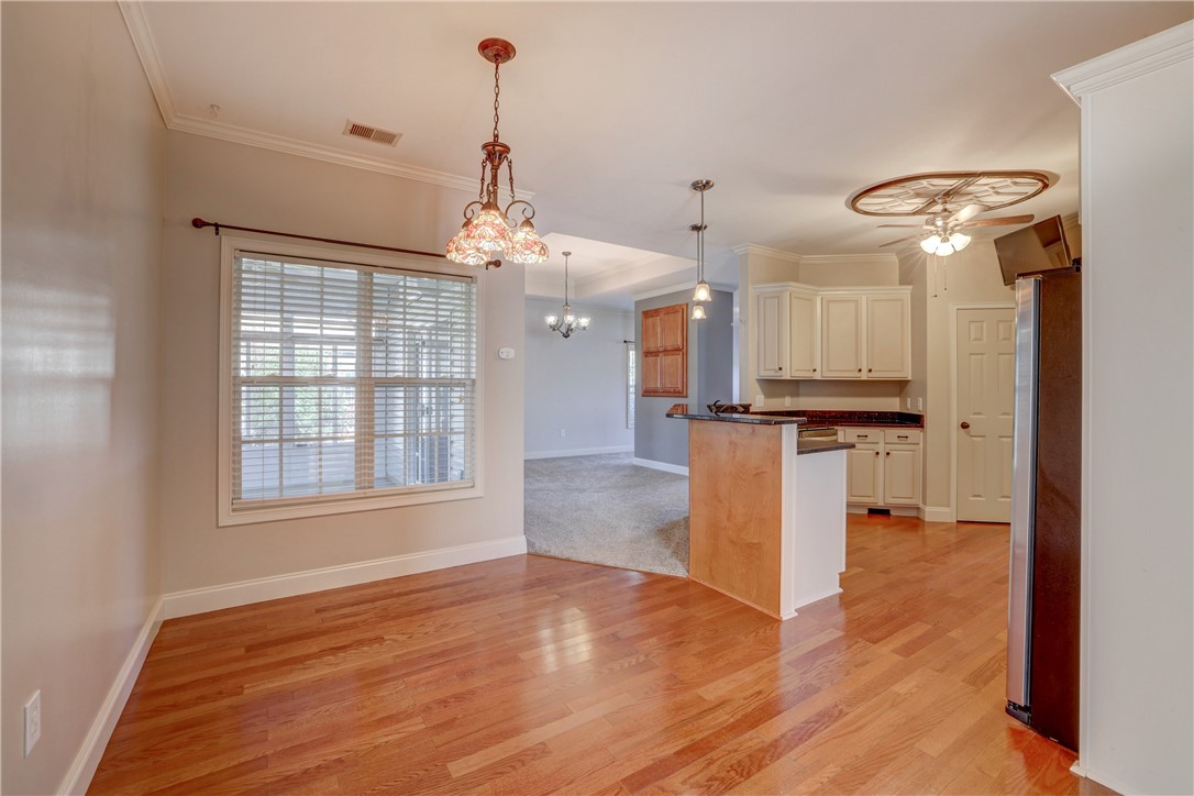 129 Shadowood Court Seneca, SC 29678 - Photo 7 of 22