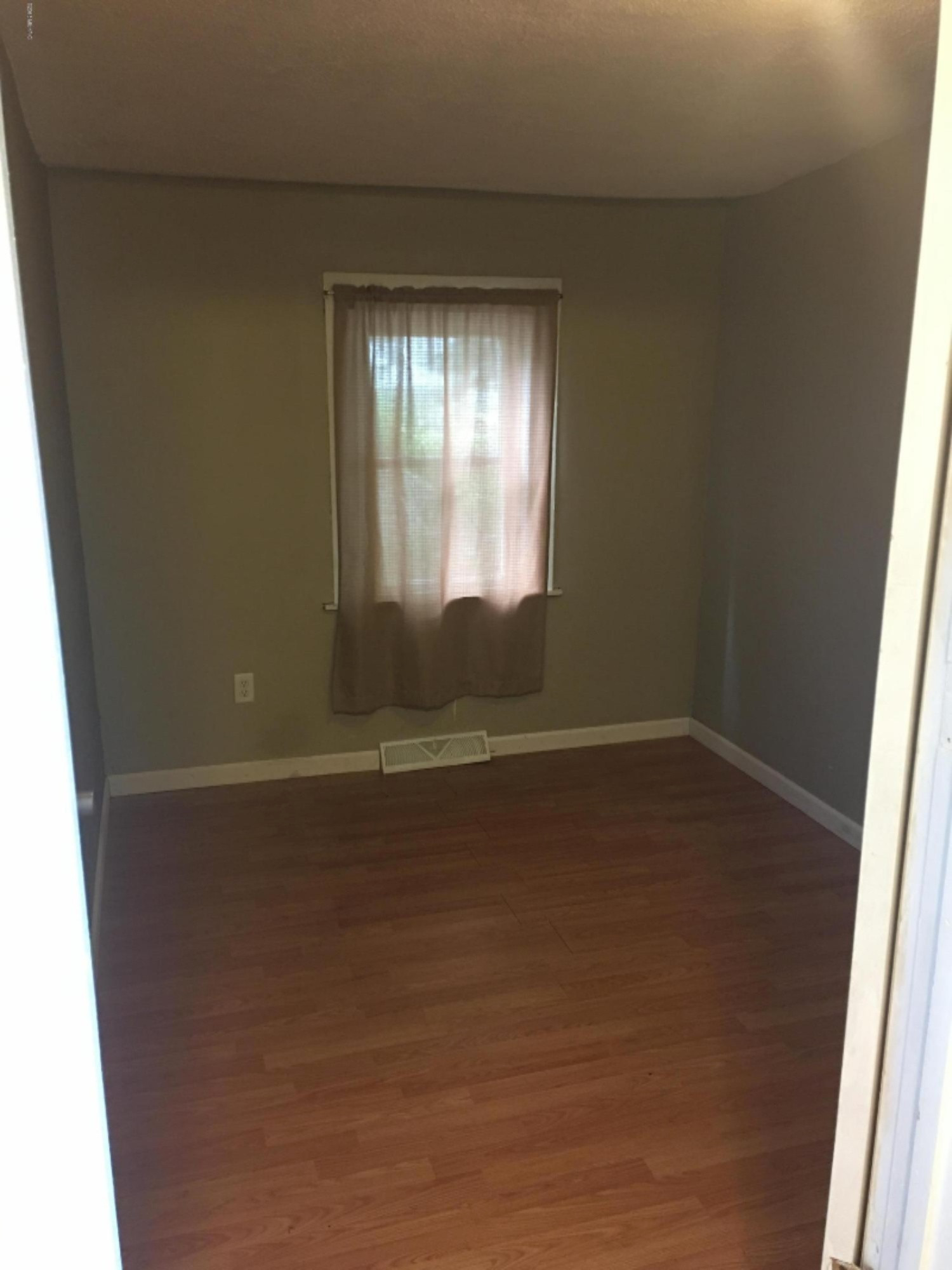 109 Rook Court Battle Creek, MI 49014 - Photo 9 of 14 B281BB37-4E84-438E-8BCE-CBFB5D4B159A