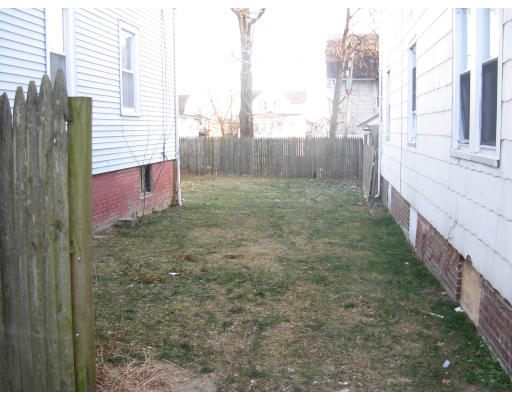 171-173 Prospect Street Springfield, MA 01107 - Photo 5 of 29 Gallery Image 5