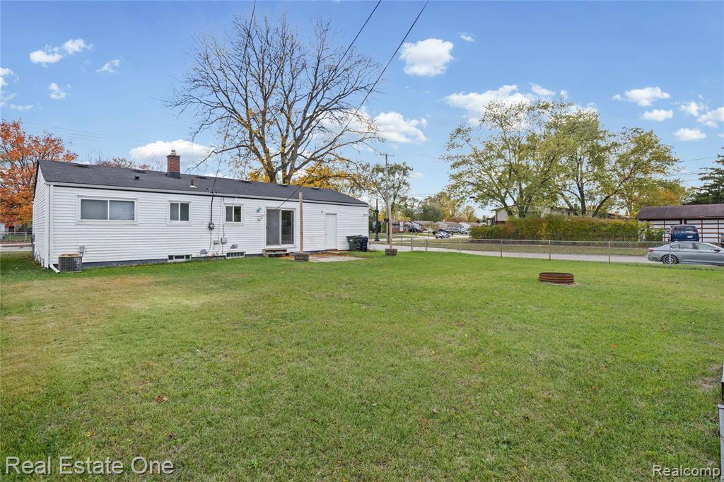 12107 19 Mile Road Sterling Heights, MI 48313 - Photo 18 of 20