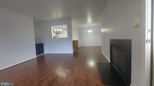 $1,925 | 13113 Shadyside Lane, Unit 10158, Germantown, MD 20874