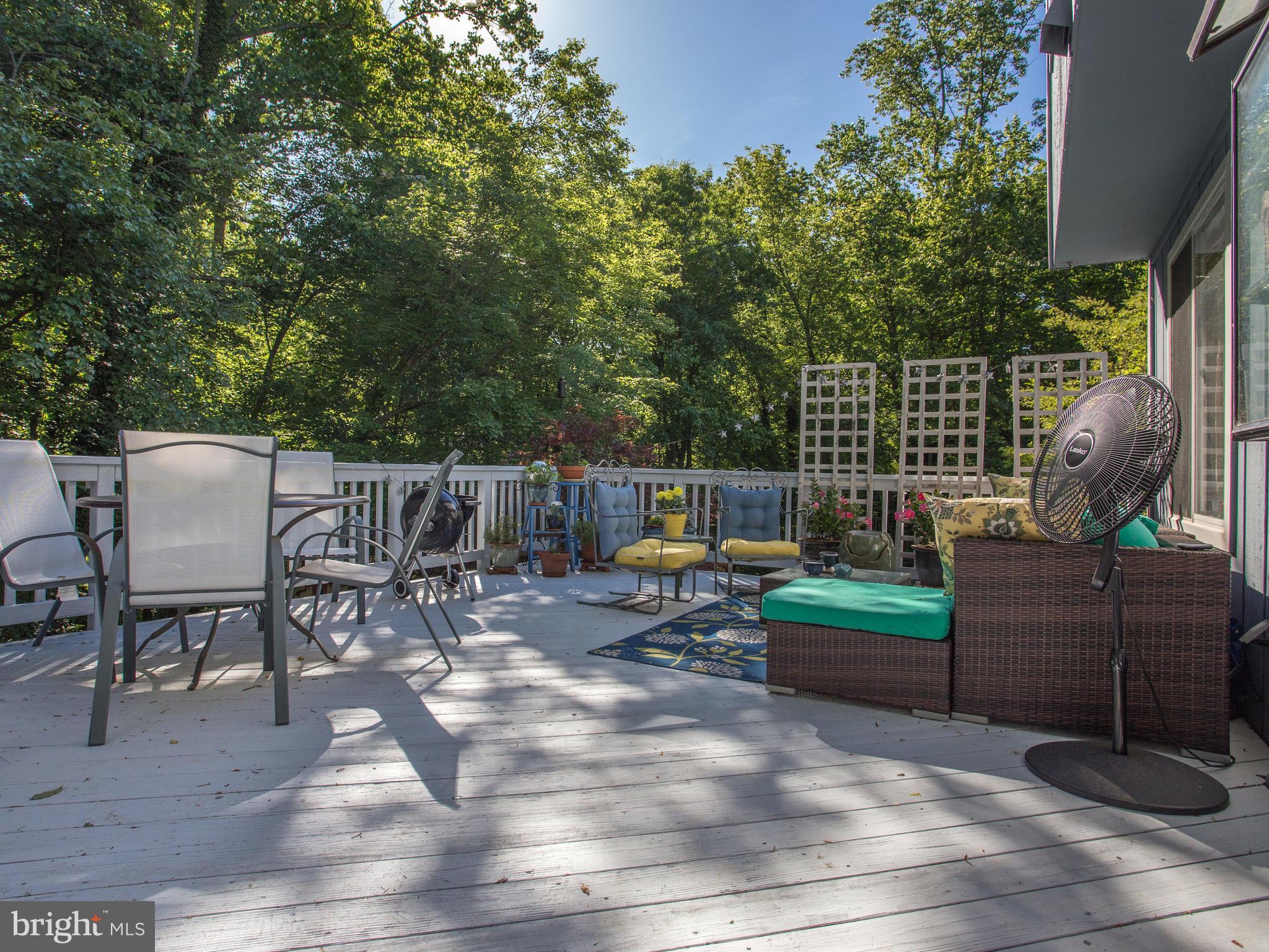 1026 Old Bay Ridge Road Annapolis, MD 21403 - Photo 23 of 30 upper deck with great view of woods in back