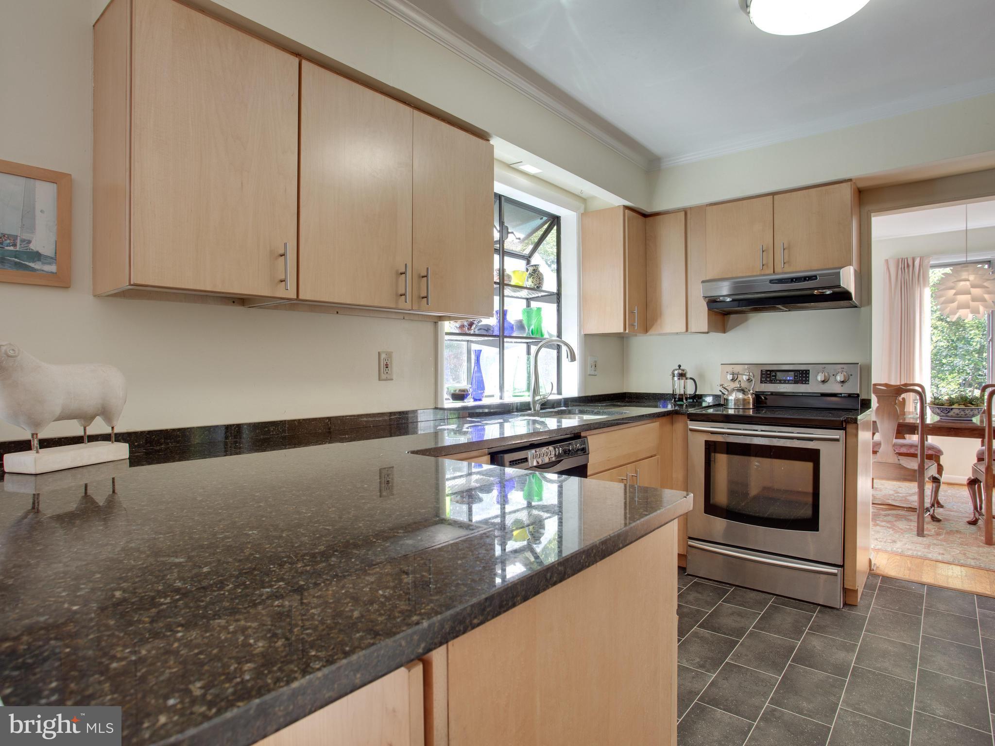 1026 Old Bay Ridge Road Annapolis, MD 21403 - Photo 3 of 30 Kitchen