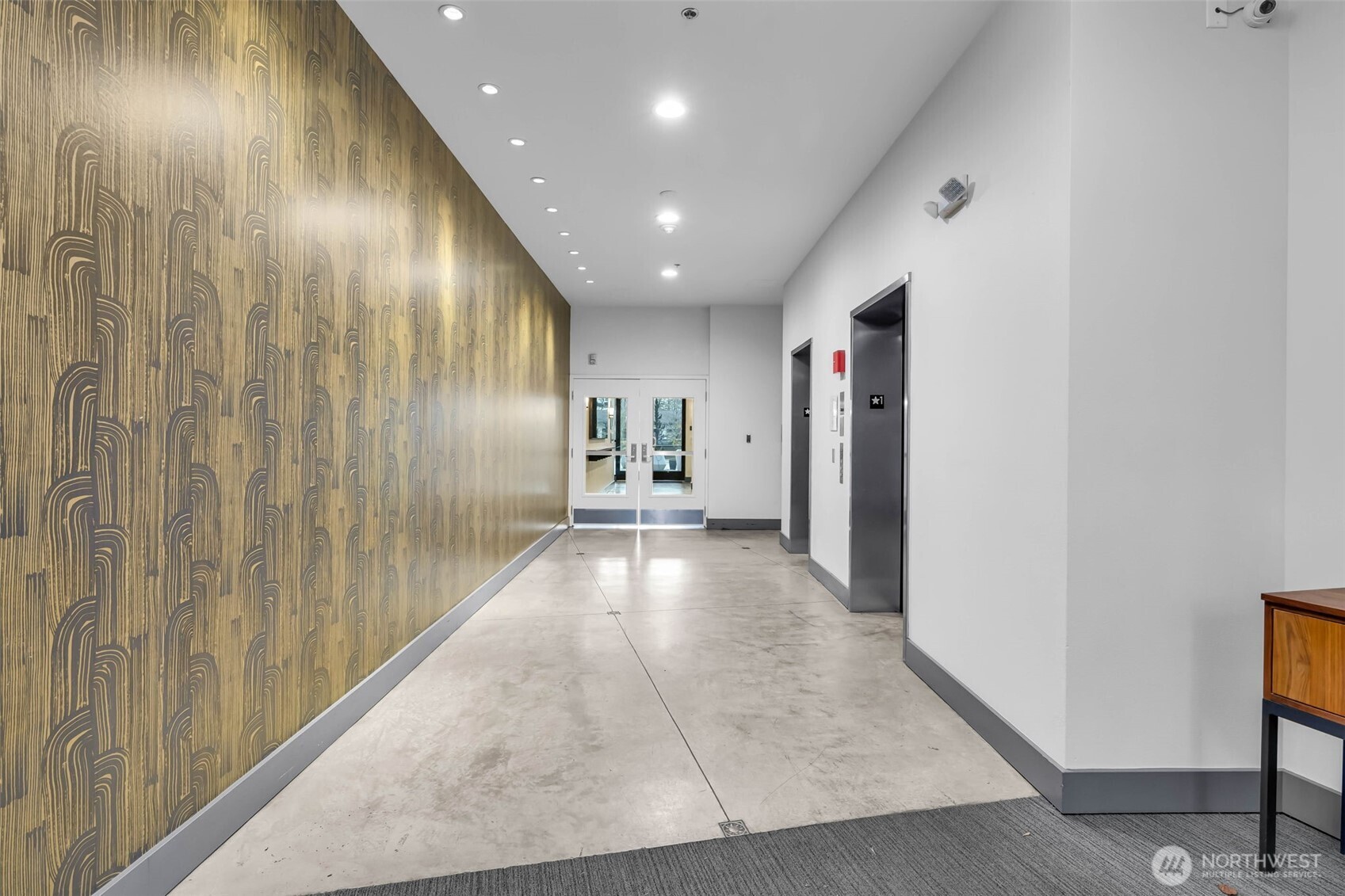 5001 California Avenue Southwest, Unit 103 Seattle, WA 98136 - Photo 31 of 40 a view of a hallway