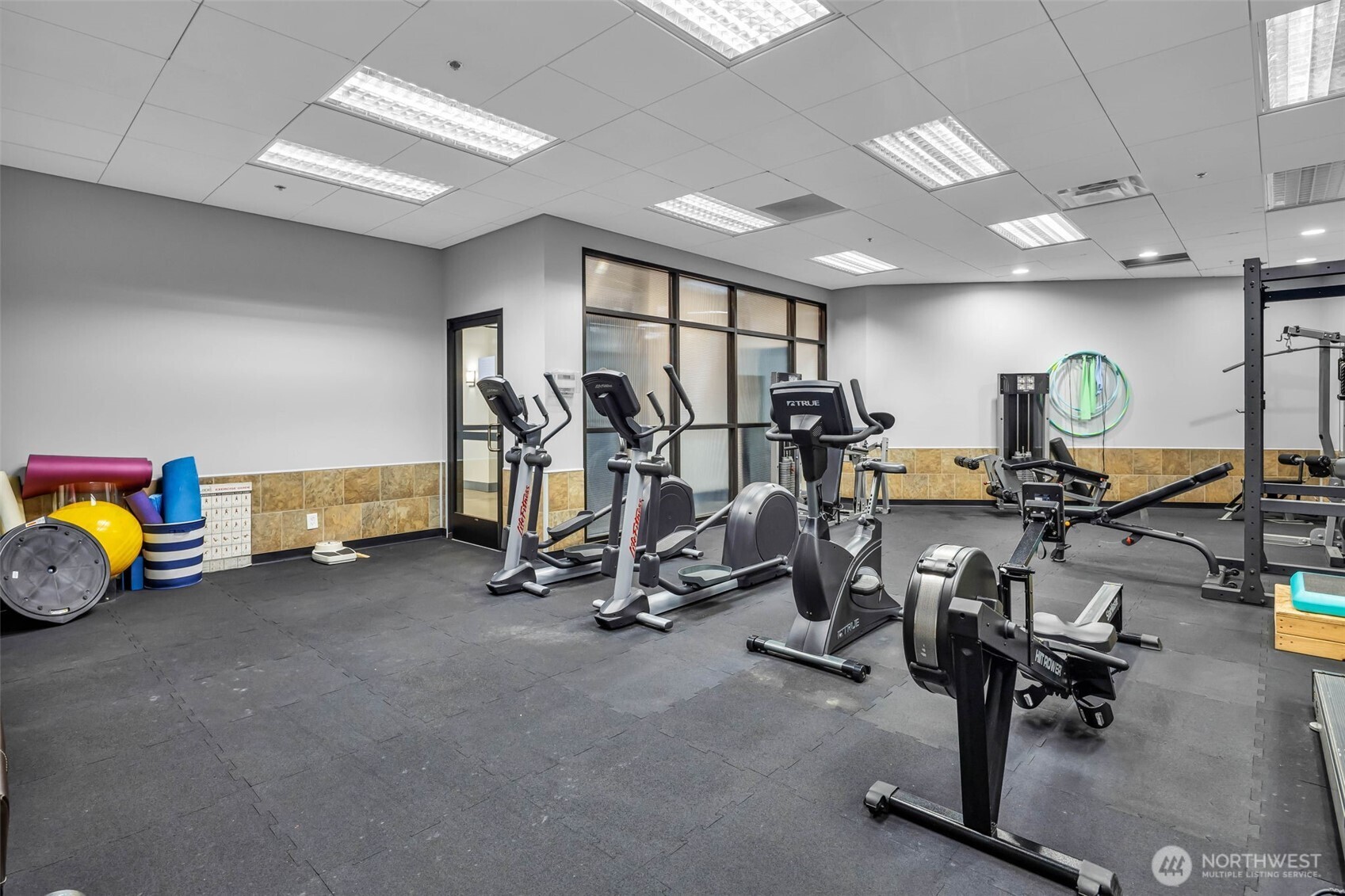5001 California Avenue Southwest, Unit 103 Seattle, WA 98136 - Photo 36 of 40 a view of a room with gym equipment