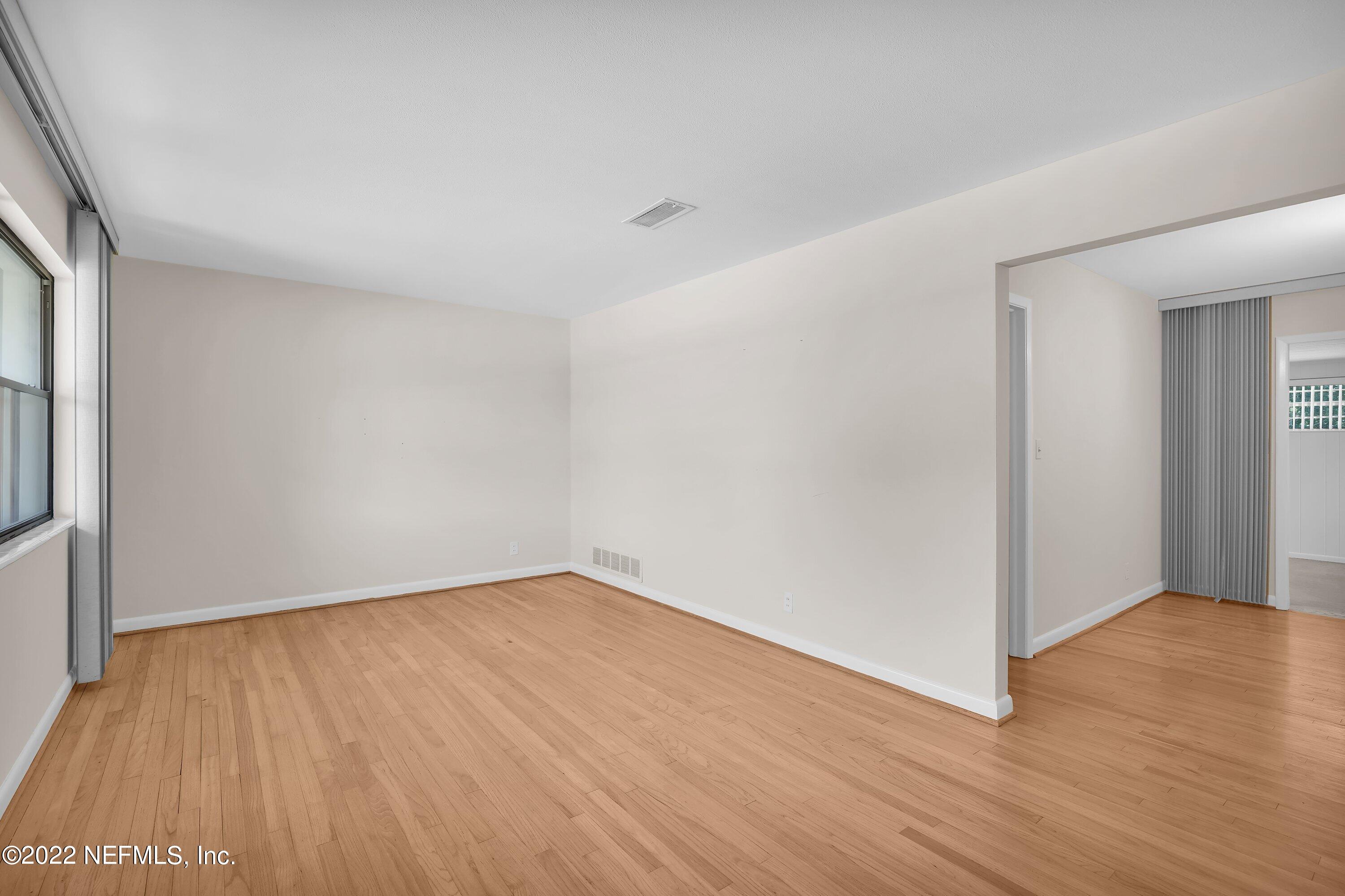 715 Acapulco Road Jacksonville, FL 32216 - Photo 5 of 33 006-715AcapulcoRoad-Jacksonville-FL-3221