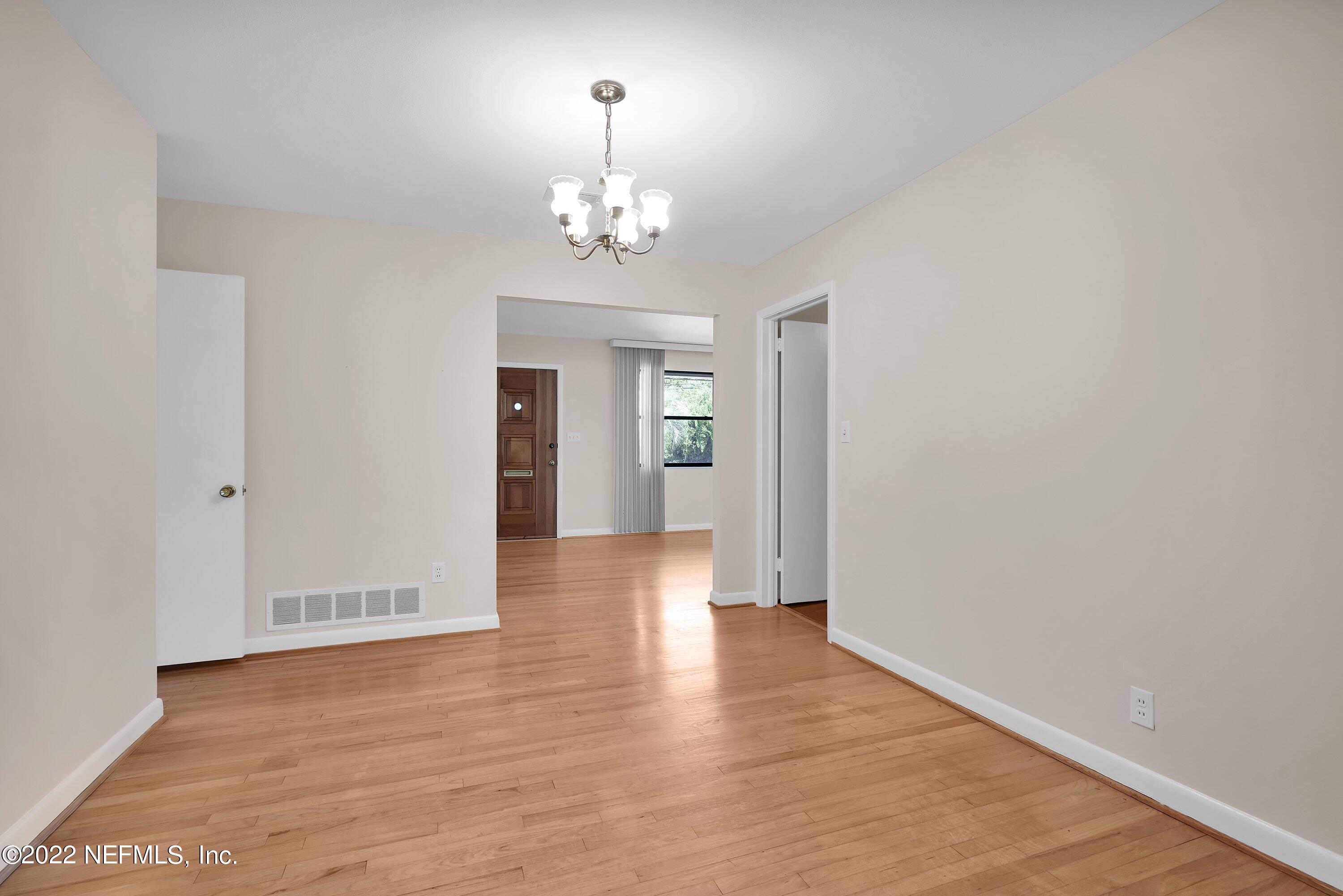 715 Acapulco Road Jacksonville, FL 32216 - Photo 10 of 33 011-715AcapulcoRoad-Jacksonville-FL-3221