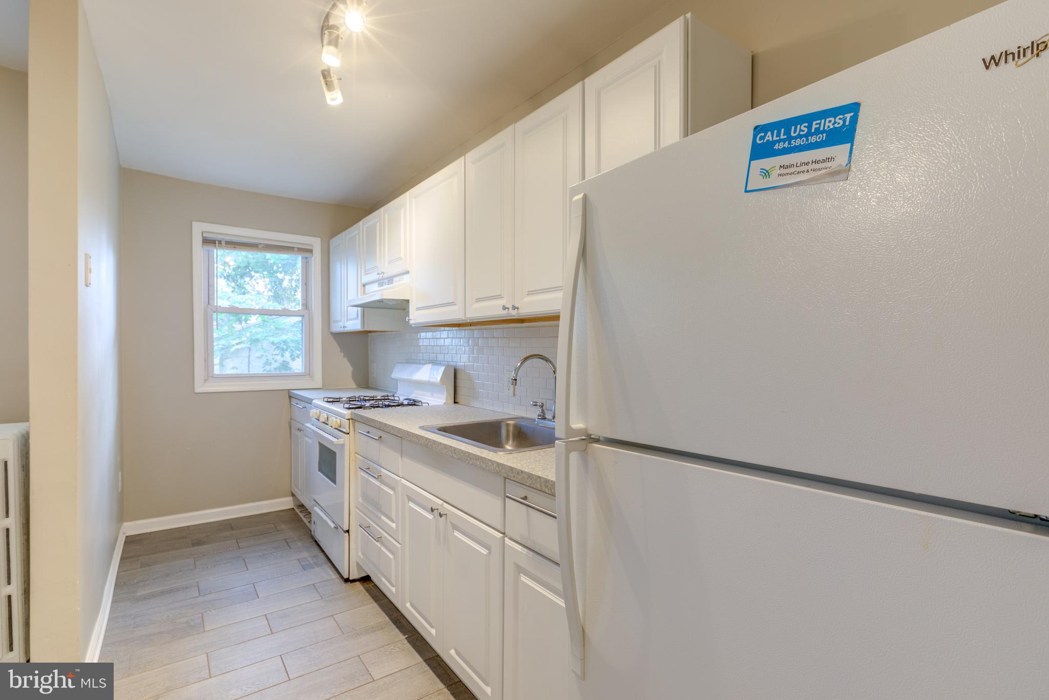 152 Laurel Road Sharon Hill, PA 19079 - Photo 7 of 17 Gallery Image 7