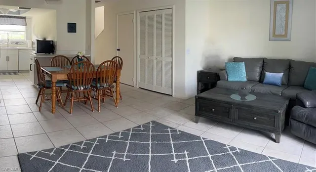 a view of a livingroom with furniture