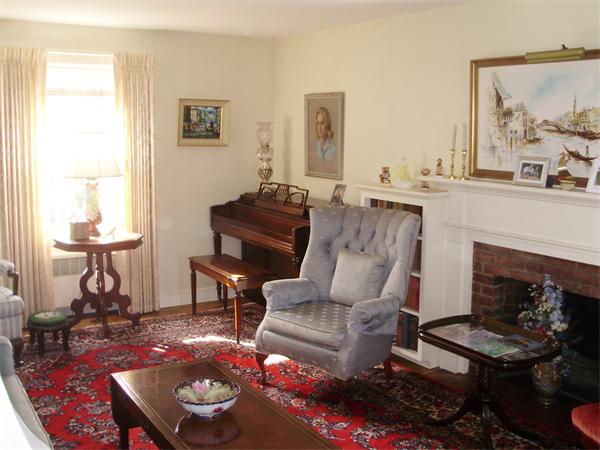 21 Hereford Road Marblehead, MA 01945 - Photo 3 of 12