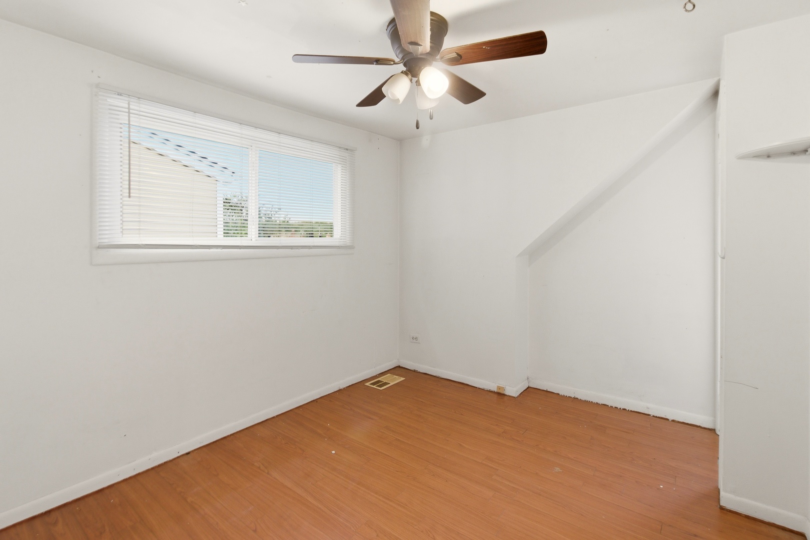 2633 North Rhodes Avenue River Grove, IL 60171 - Photo 10 of 22