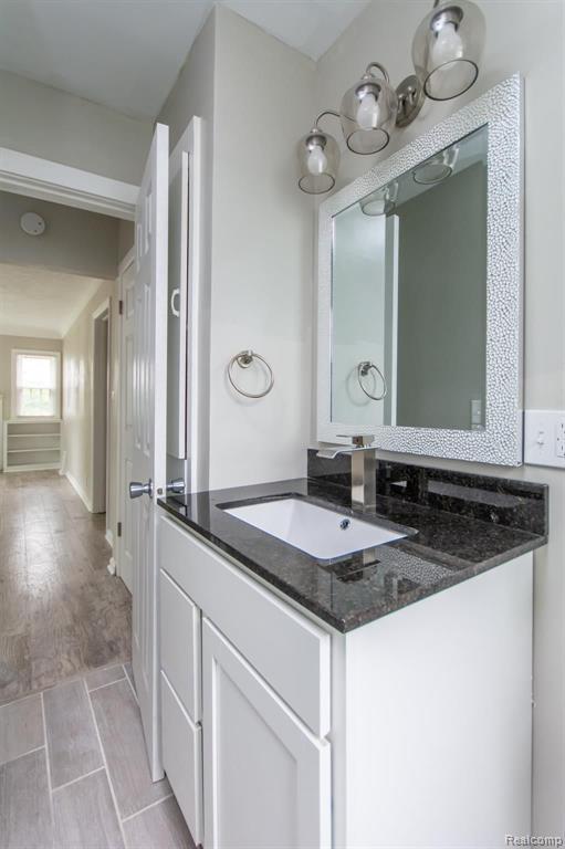 1310 Miller Road Kalamazoo, MI 49001 - Photo 8 of 32