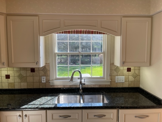 4375 North Riverside Drive Columbus, IN 47203 - Photo 13 of 33