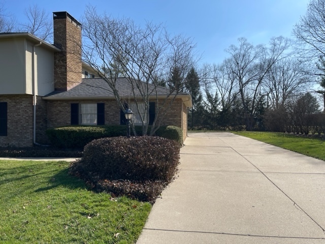 4375 North Riverside Drive Columbus, IN 47203 - Photo 3 of 33