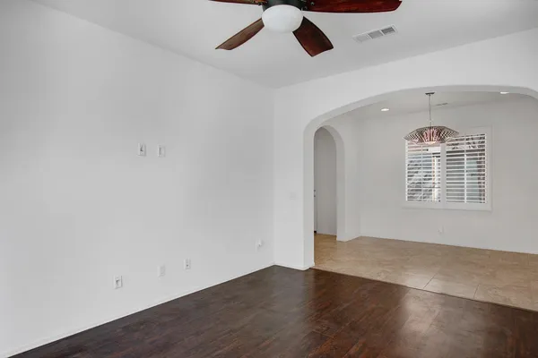 $2,995 | 607 Calle Vibrante, Palm Desert, CA 92211