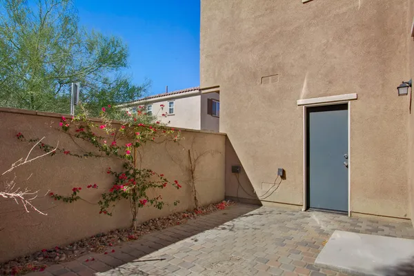 $2,995 | 607 Calle Vibrante, Palm Desert, CA 92211