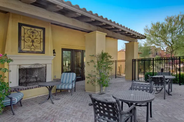 $2,995 | 607 Calle Vibrante, Palm Desert, CA 92211